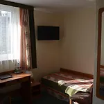 Hotel Gromada Stadion 3*