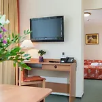 Hotel Gromada Stadion 3*