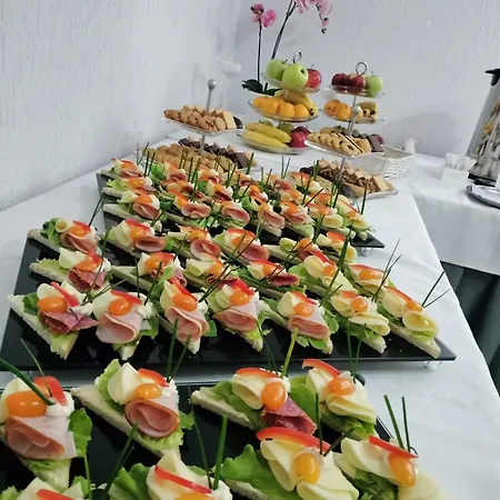 波兹南格罗马达酒店 酒店 波兹南
