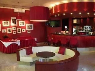 酒店 波兹南格罗马达酒店 3*