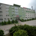 ホテル Gromada Stadion